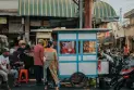 Les voyageurs canadiens échangent les lieux touristiques surpeuplés contre des expériences authentiques de cuisine locale.