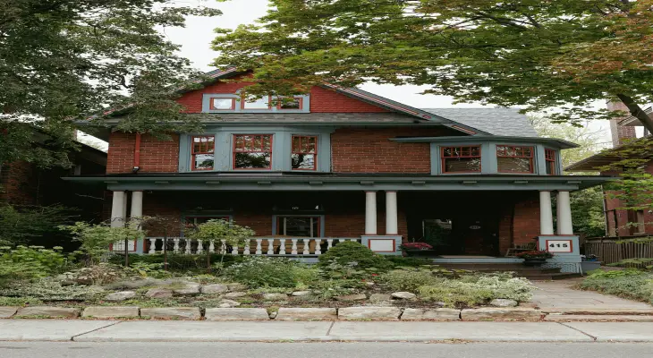 New Permanent Residents, Many from China, Are Quietly Driving Billions in Canadian Home Purchases